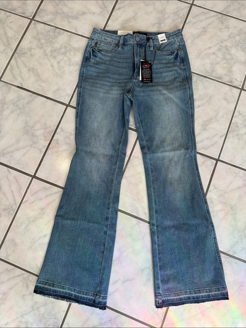 Judy Blue Mid-Rise Flare Jeans in Blue Denim